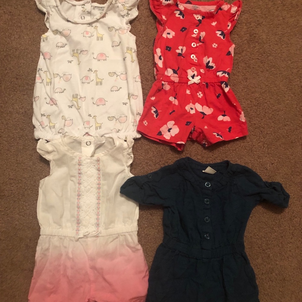 Lot of Baby Girl Rompers - Carter’s & Old Navy